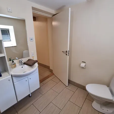 Rytterstuen - Velindrettet, Praktisk Og Perfekt Til Handvaerkere Helsinge